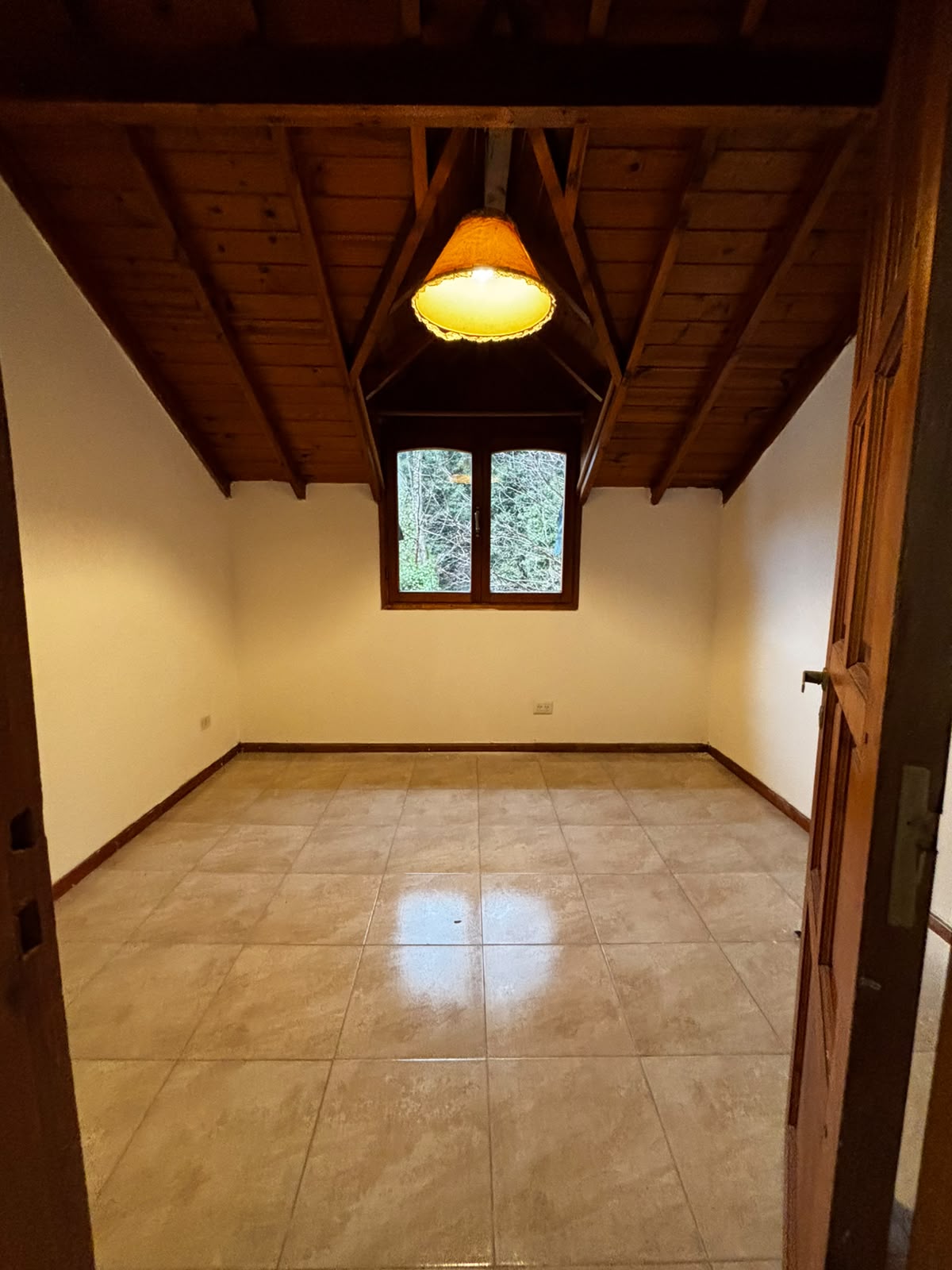 Cabaña de 2 dormitorios en complejo sobre calle Villegas – Alquiler permanente - 3