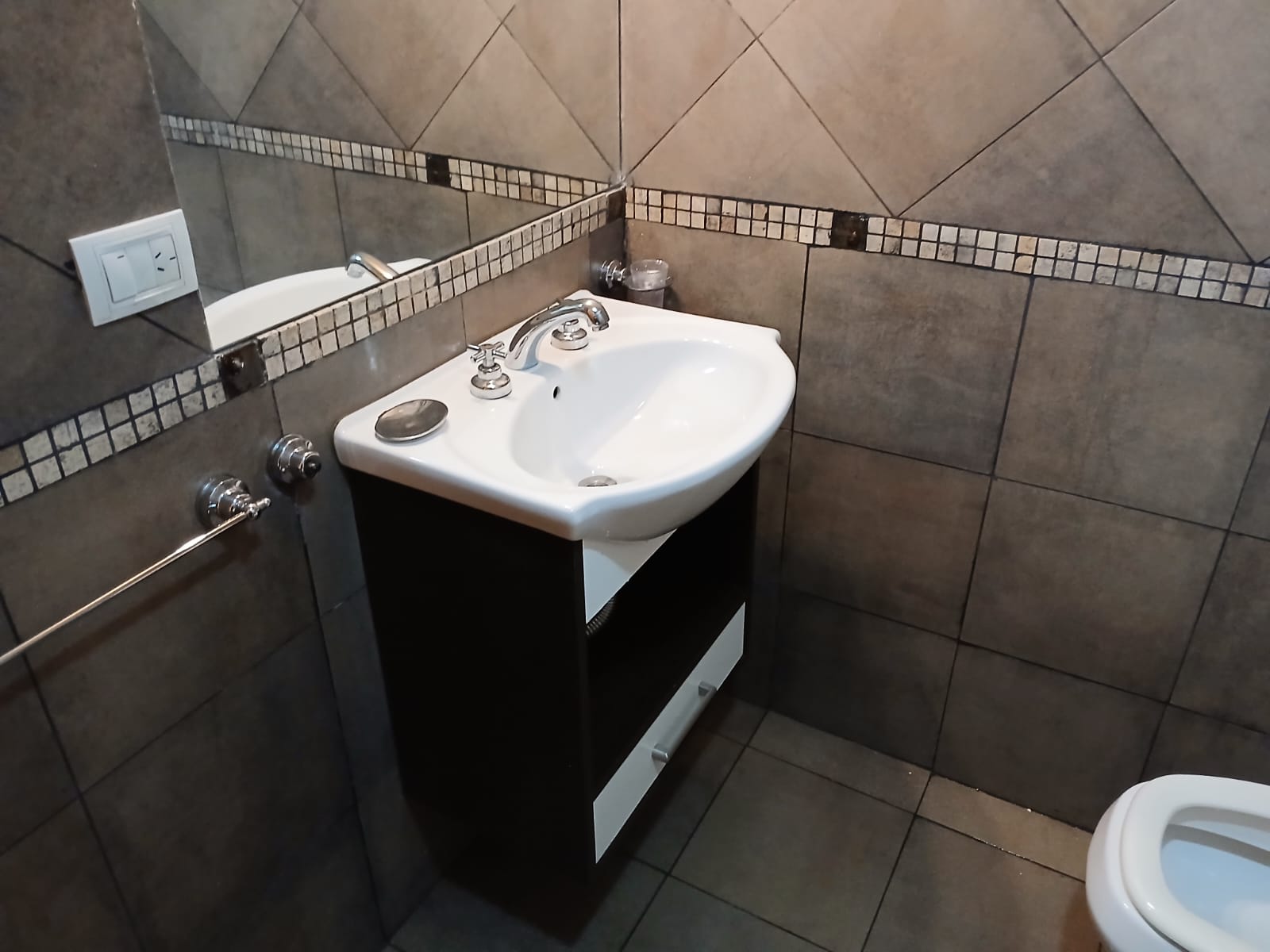 🏡 Hermoso departamento en Barrio Cascada - 4